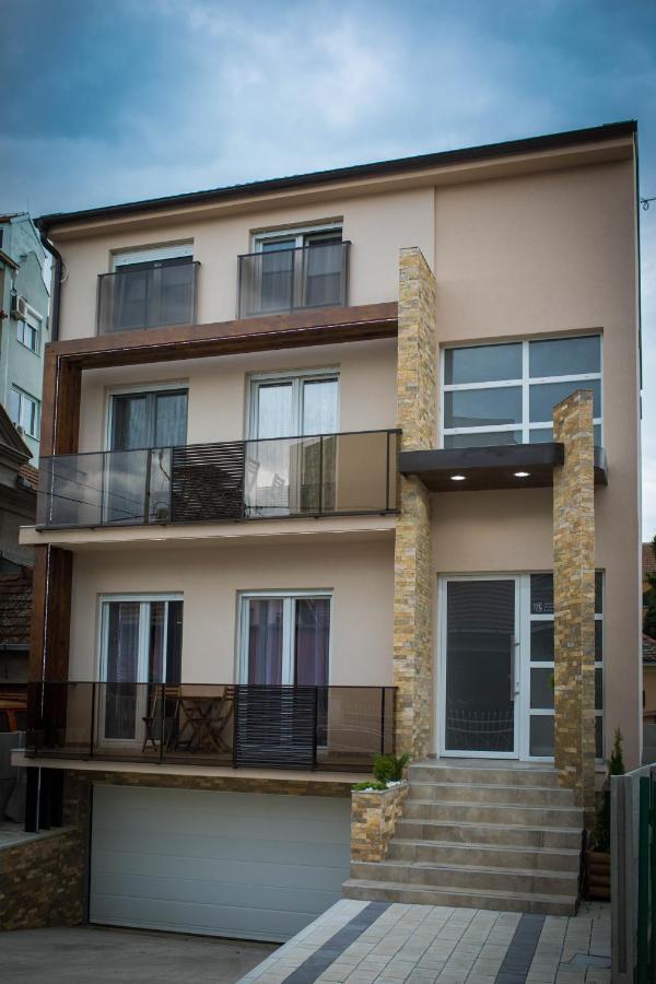 Apartmani Mis ชาบาซ ภายนอก รูปภาพ