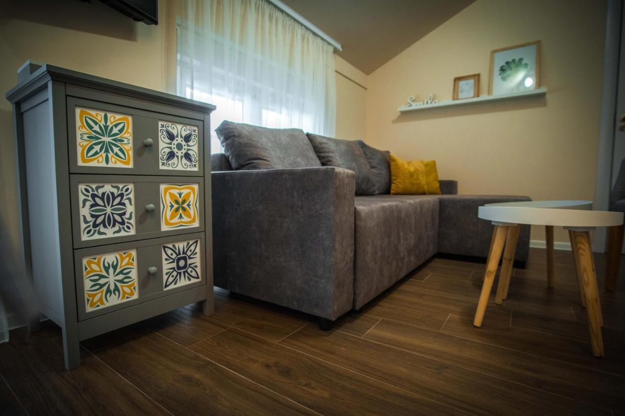 Apartmani Mis ชาบาซ ภายนอก รูปภาพ