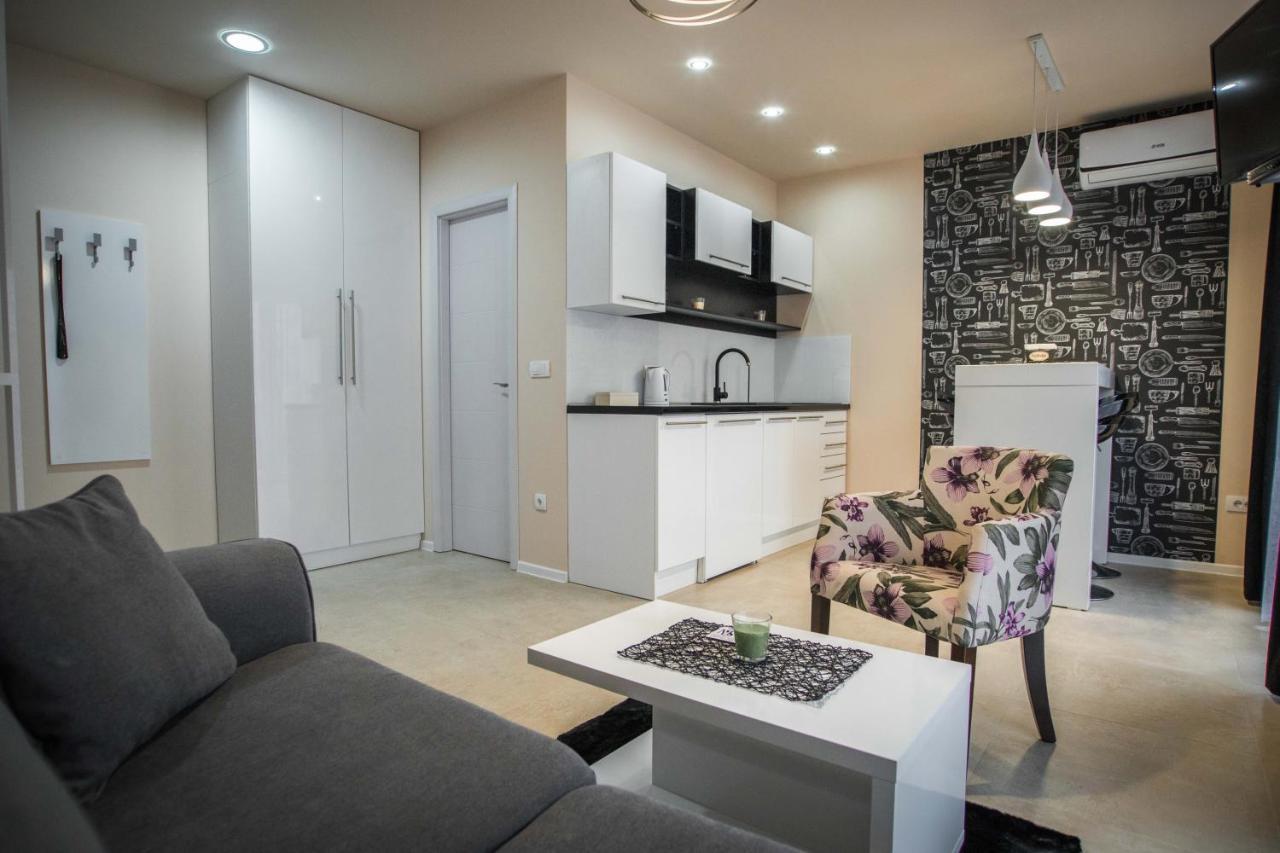 Apartmani Mis ชาบาซ ภายนอก รูปภาพ